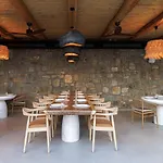 Whiteart Apartahotel Agrari (Mykonos)
