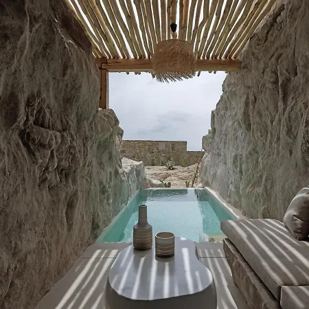 Whiteart Apartmanhotel