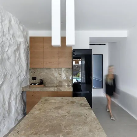 Apartmanhotel Whiteart 4*