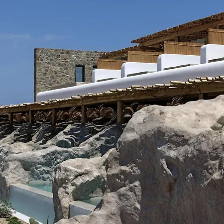 Whiteart Apartmanhotel 4*