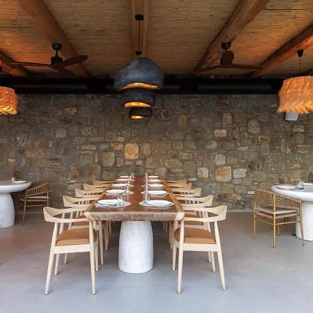 Whiteart Apartahotel Agrari (Mykonos)