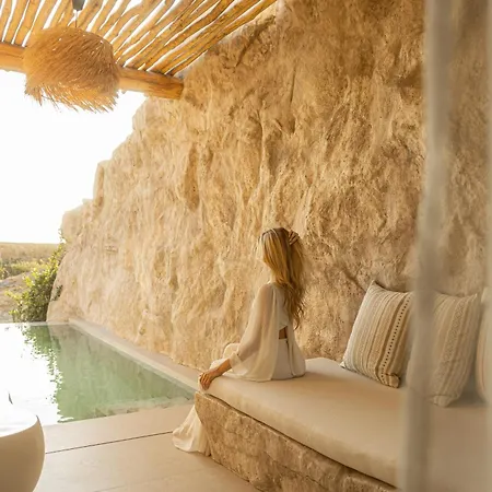 Whiteart Apartahotel Agrari (Mykonos)